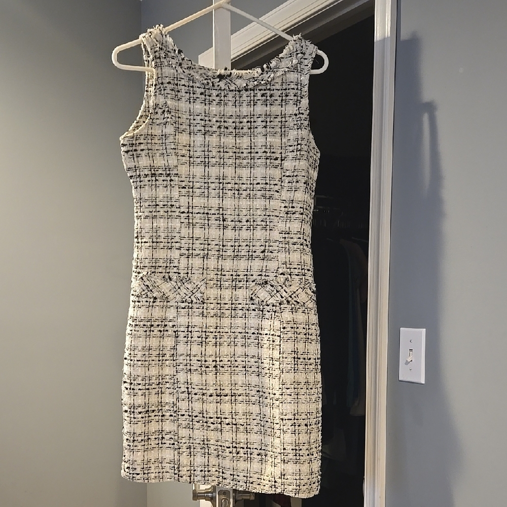 Black And White Dress Sleeveless Scoop Neck